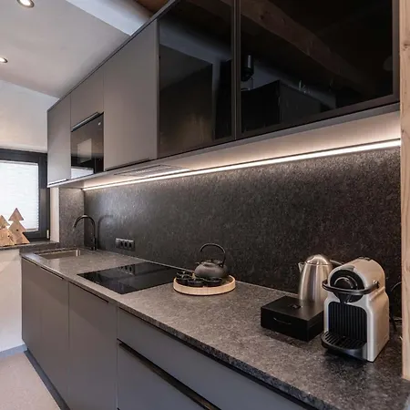 Apart-hotel Reinstadler 3*
