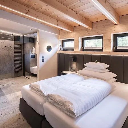 Apart-hotel Reinstadler 3*