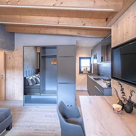 Apart-hotel Reinstadler 3*